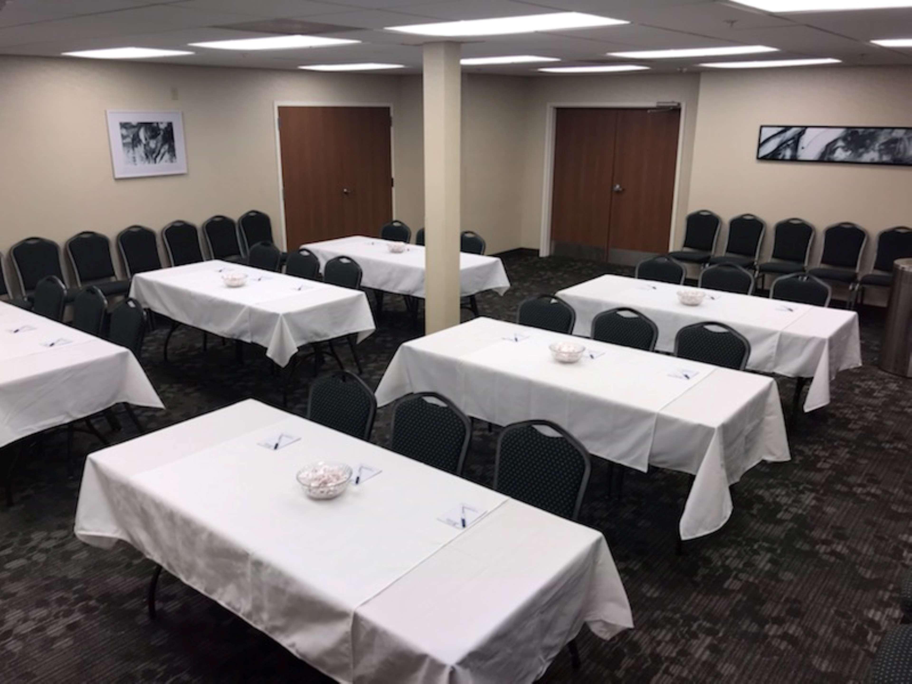 Best Western Dothan Inn & Suites Exteriör bild
